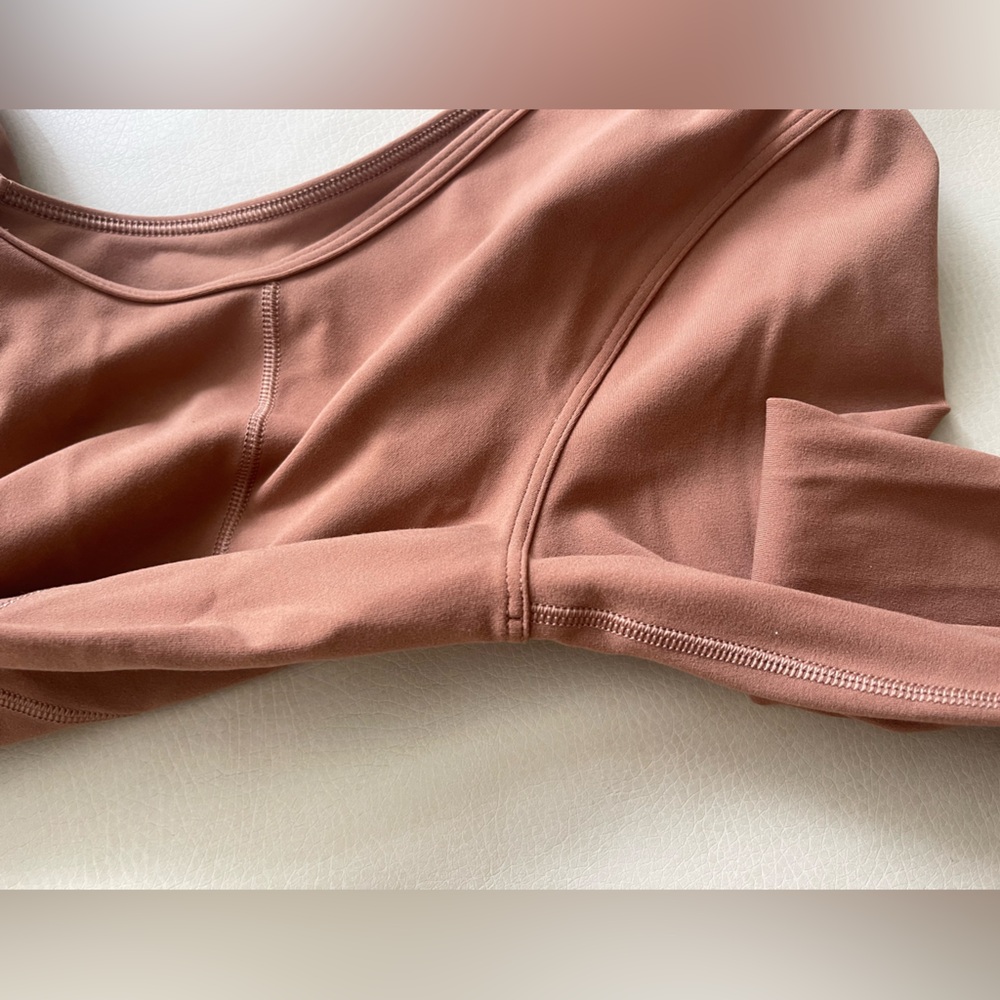 Like new Lululemon align long sleeve tank - Picture 4 of 4